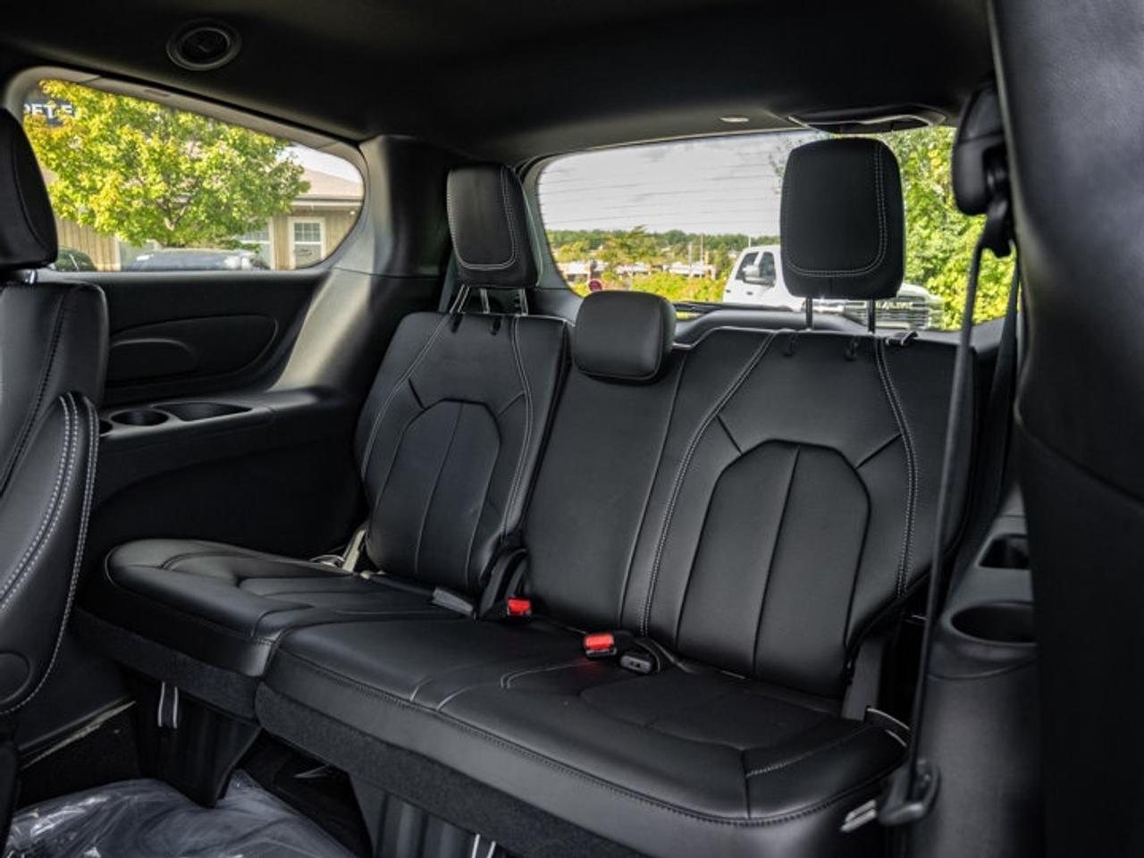 2026 Dodge Grand Caravan SXT Photo