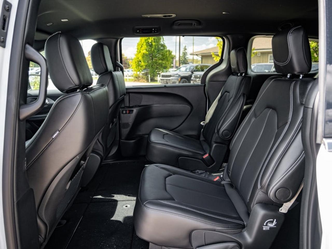 2026 Dodge Grand Caravan SXT Photo