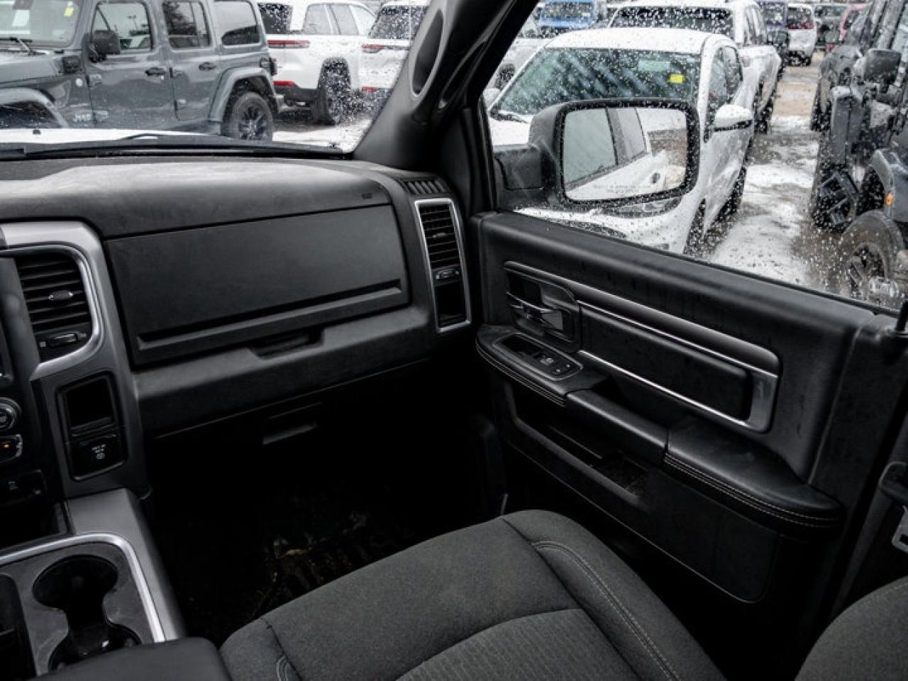 2021 RAM 1500 Classic WARLOCK Photo