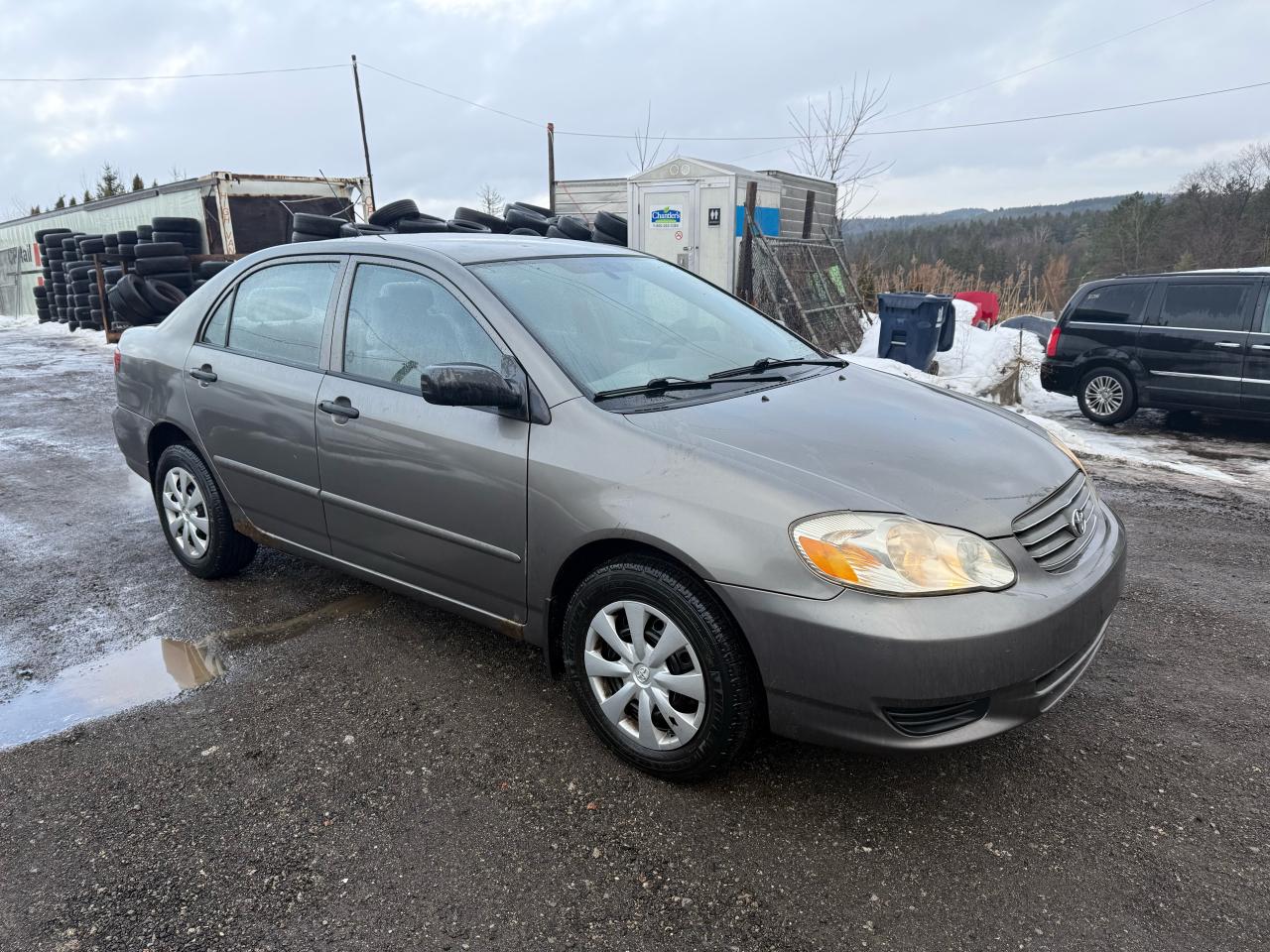 2004 Toyota Corolla CE - Photo #3