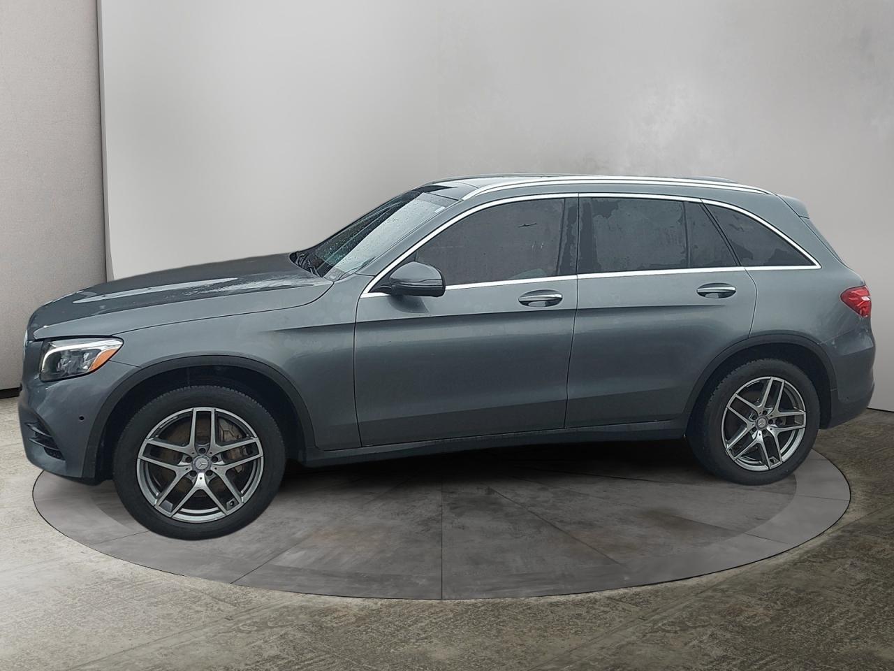 2017 Mercedes-Benz GLC-Class GLC 300 Photo
