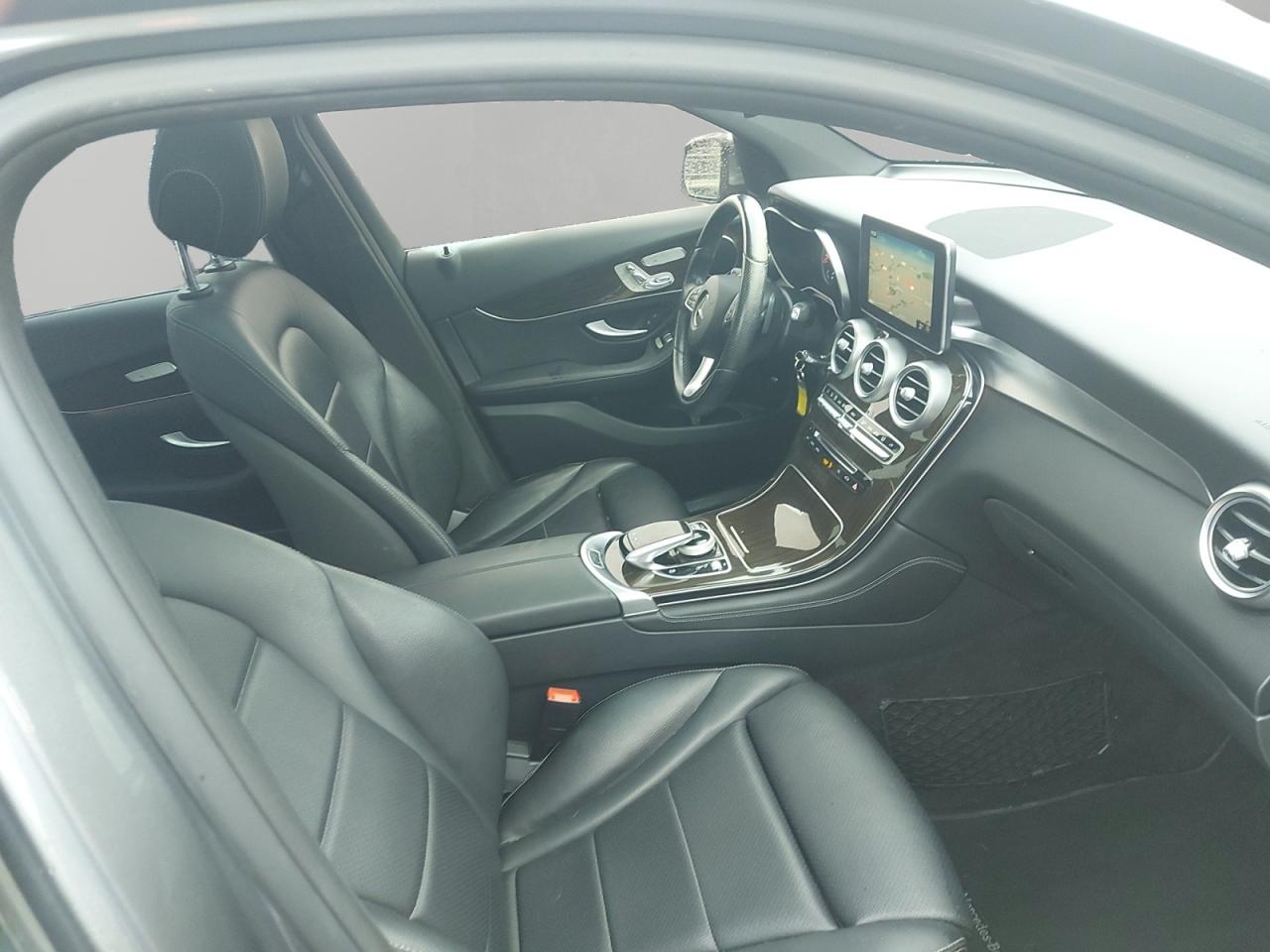 2017 Mercedes-Benz GLC-Class GLC 300 Photo