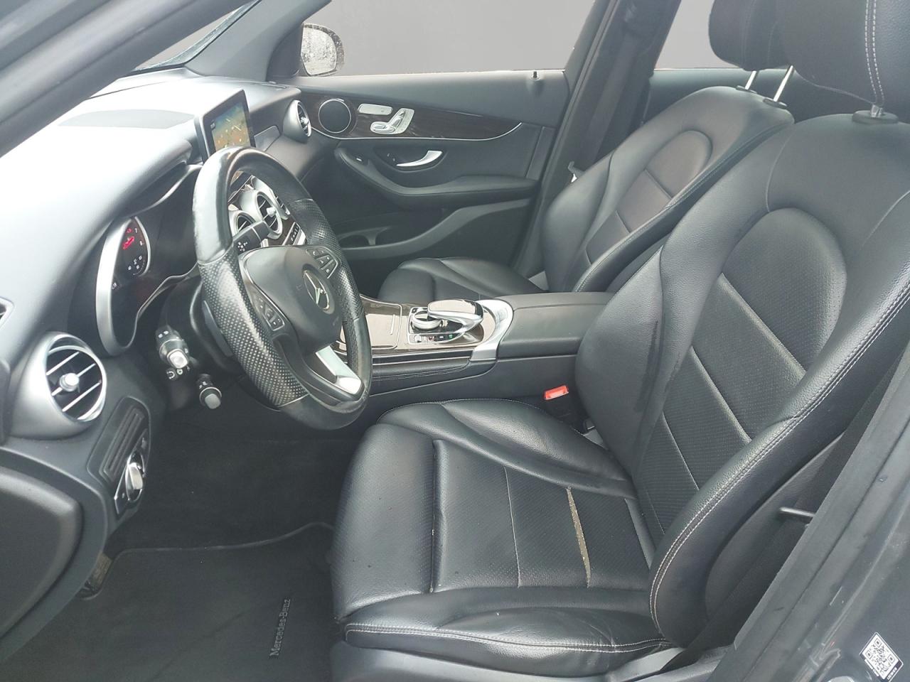 2017 Mercedes-Benz GLC-Class GLC 300 Photo