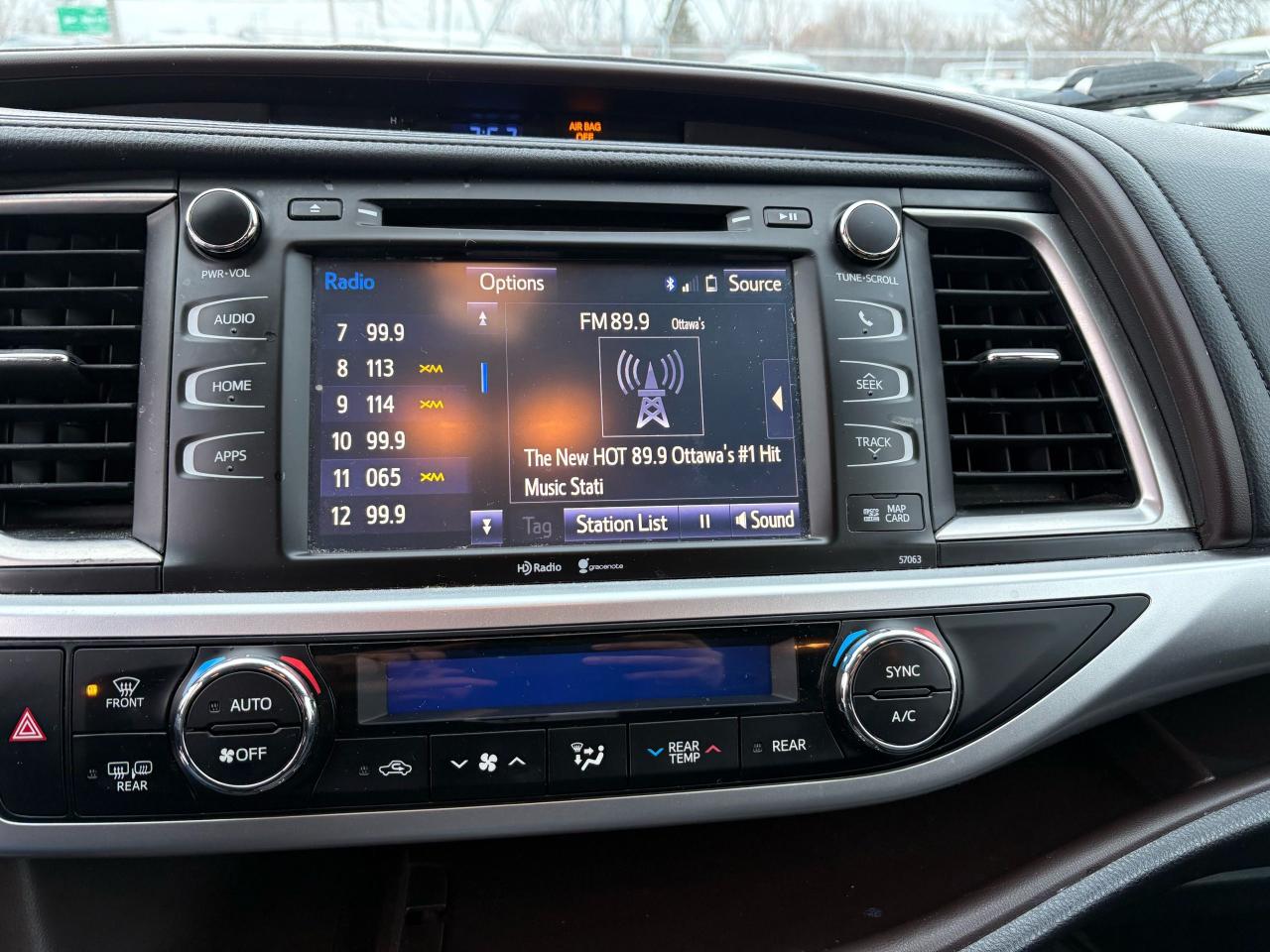 2015 Toyota Highlander XLE Photo