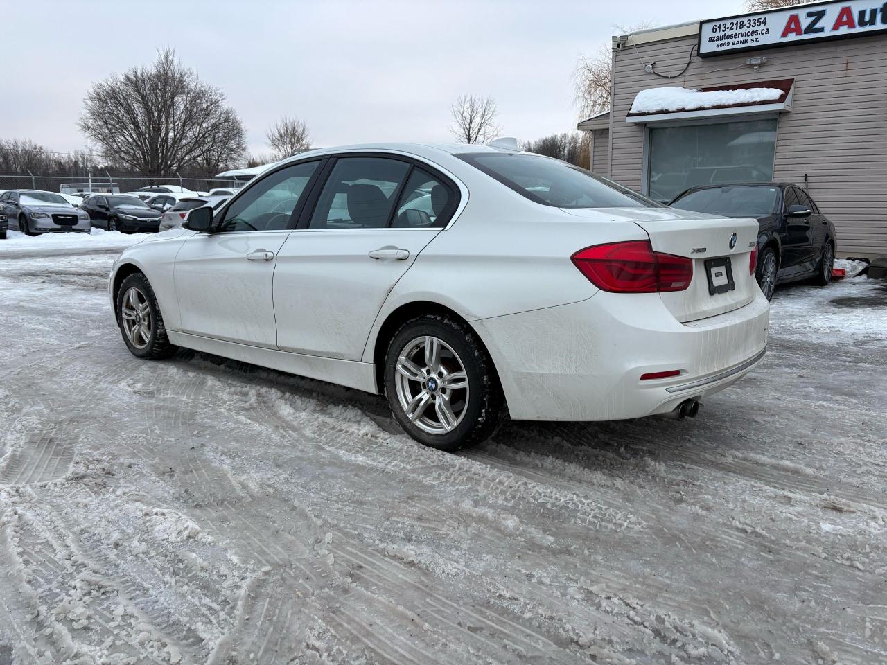 2017 BMW 3 Series 330i xDrive Photo