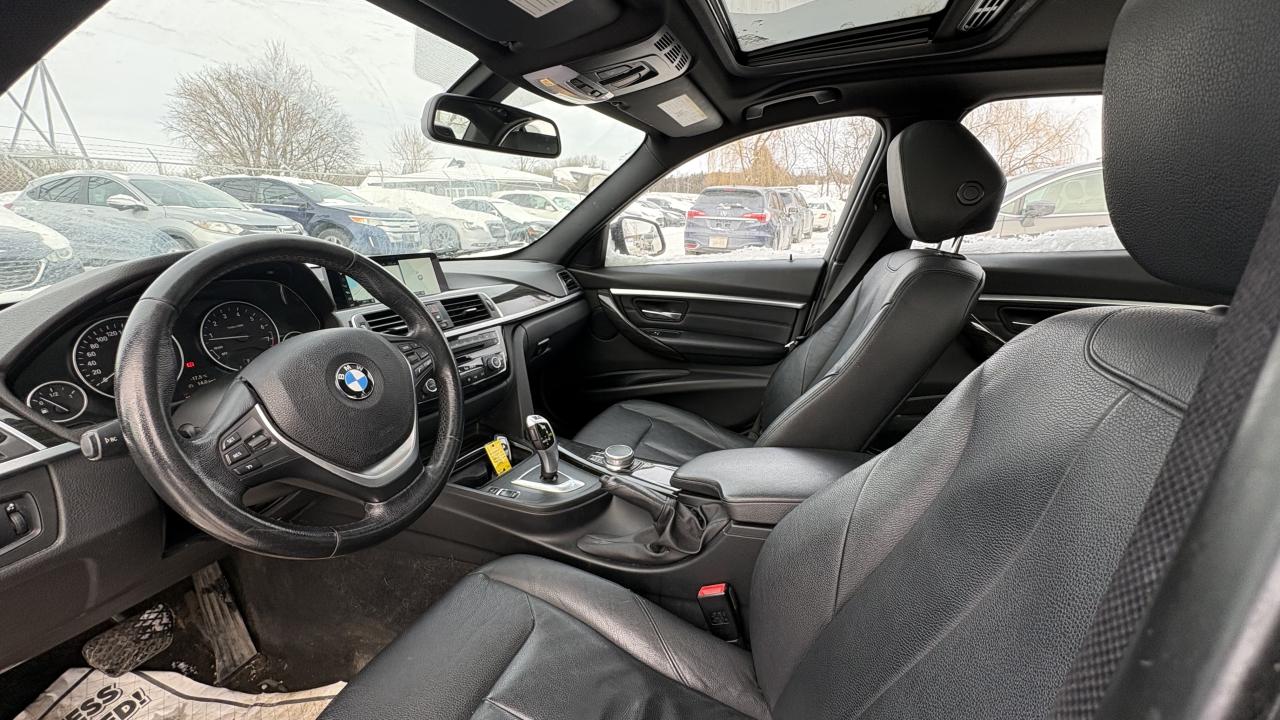 2017 BMW 3 Series 330i xDrive Photo