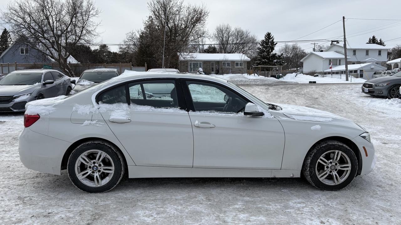 2017 BMW 3 Series 330i xDrive Photo