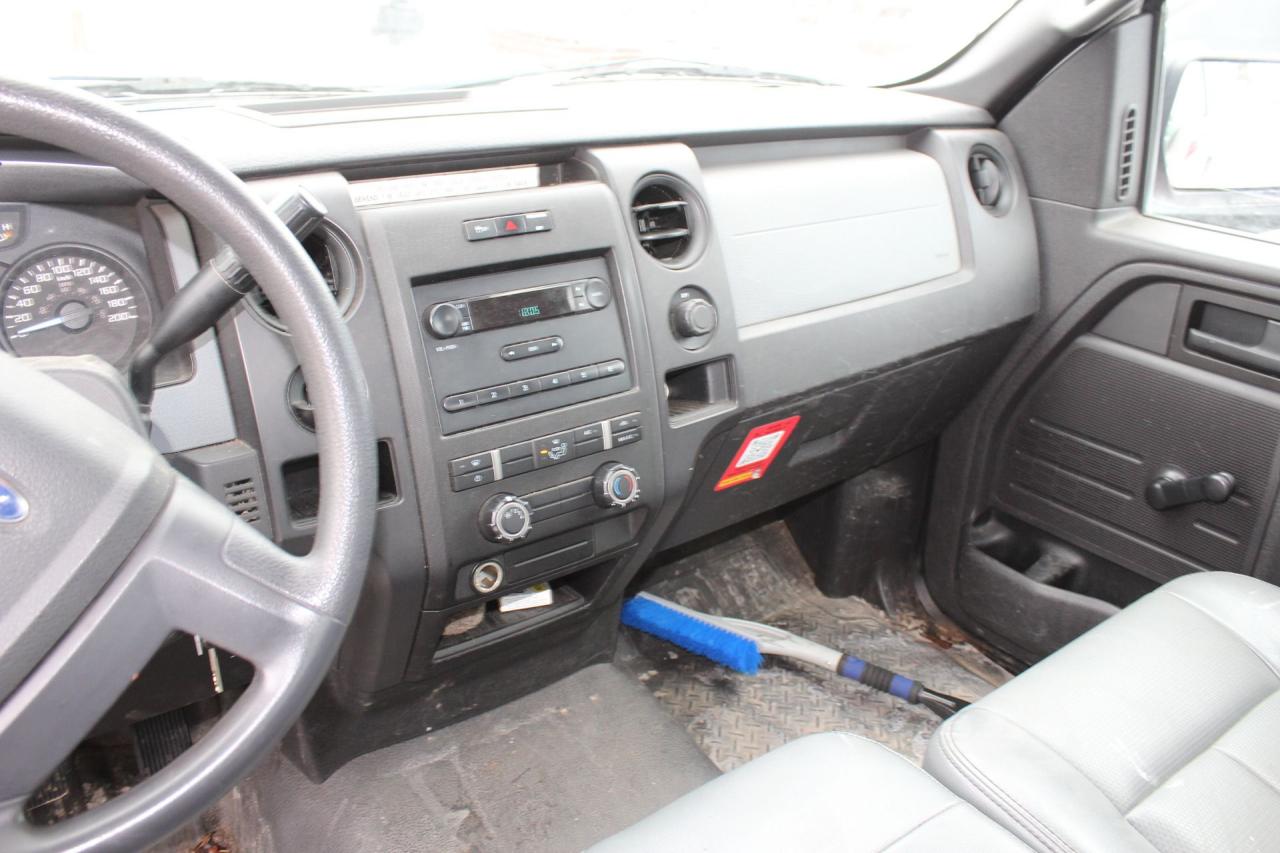 2011 Ford F-150 XL Photo