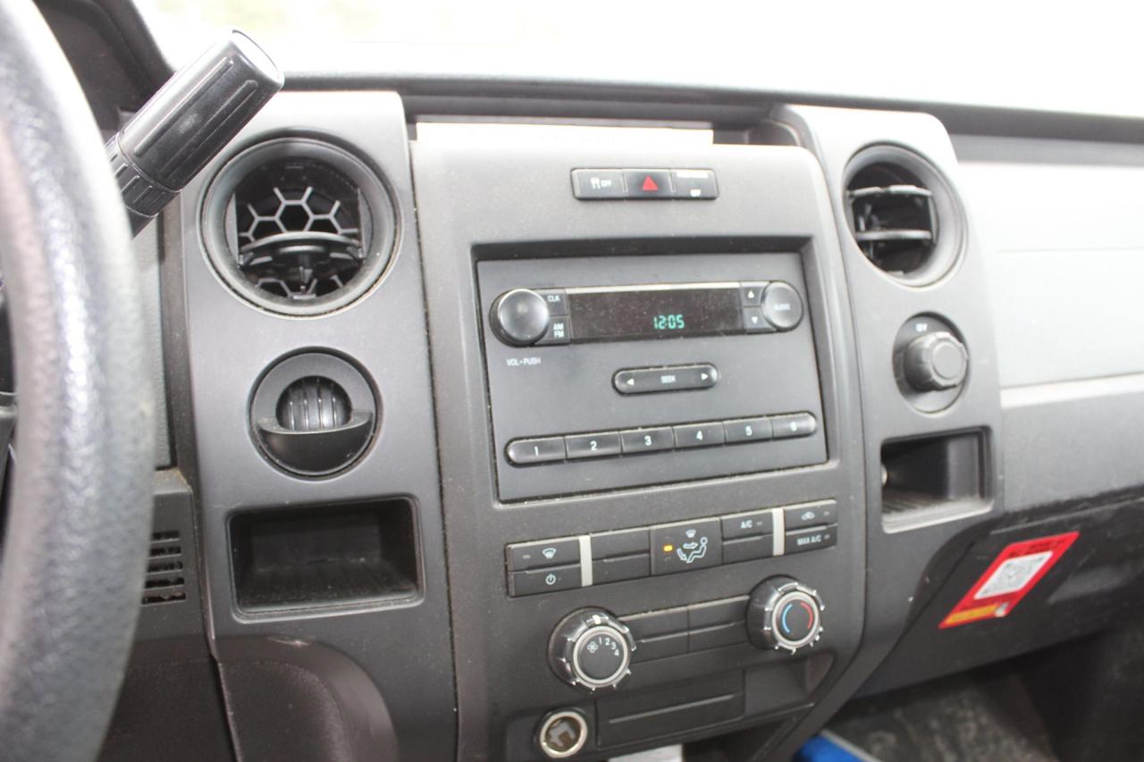 2011 Ford F-150 XL Photo