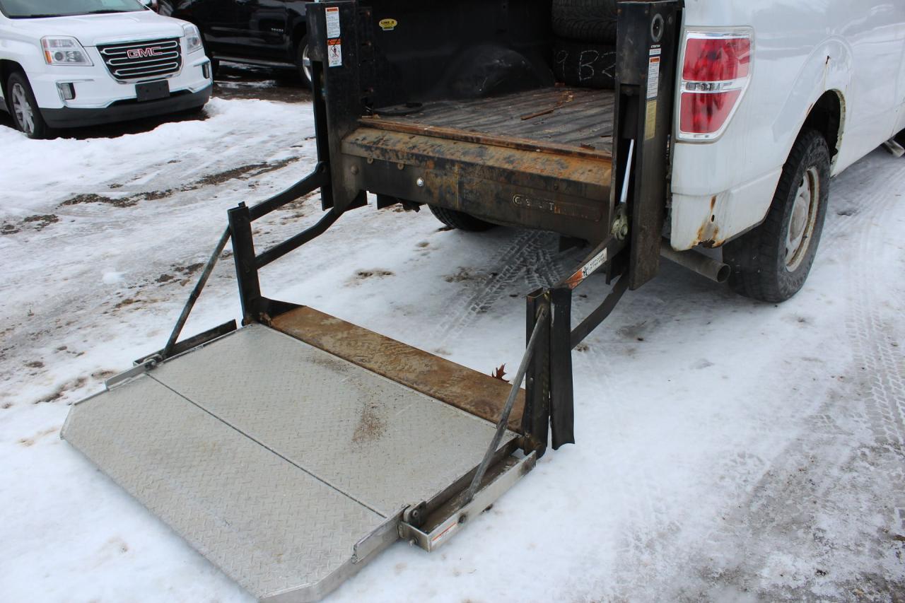 2011 Ford F-150 XL Photo