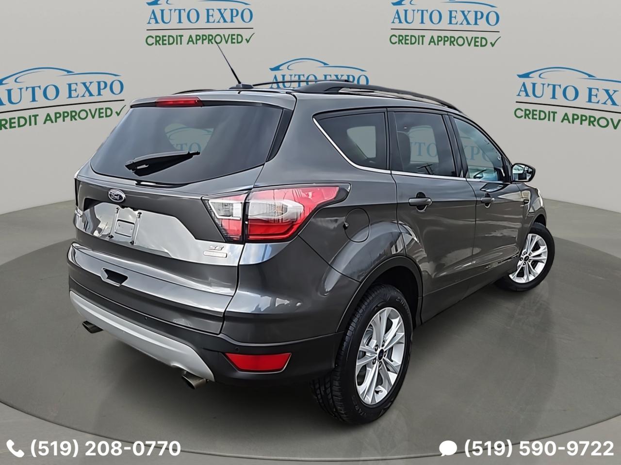 2017 Ford Escape FWD,SE,Auto,A/C,GPS,Alloys,Certified,Clean Carfax Photo4