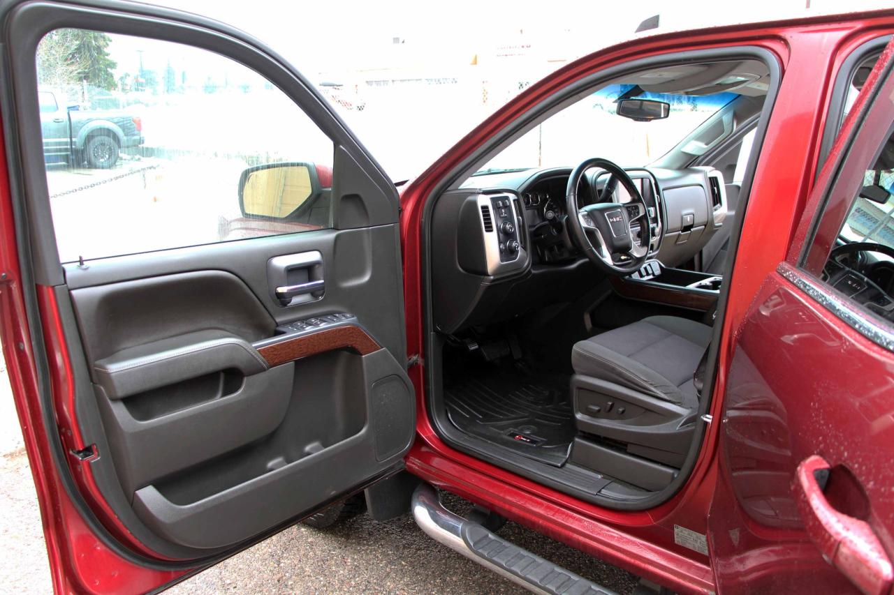 2016 GMC Sierra 1500 4WD CREW CAB 143.5" SLE Photo