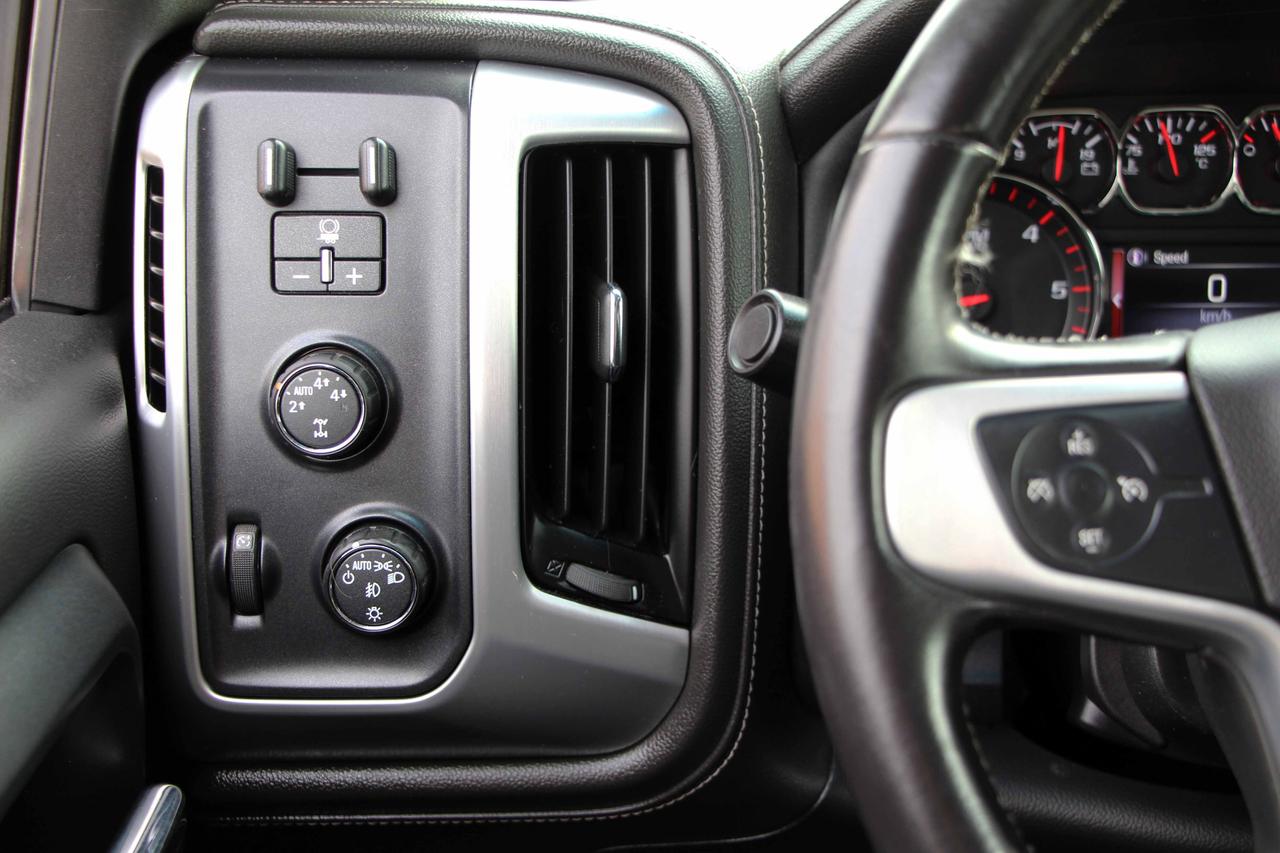2016 GMC Sierra 1500 4WD CREW CAB 143.5" SLE Photo