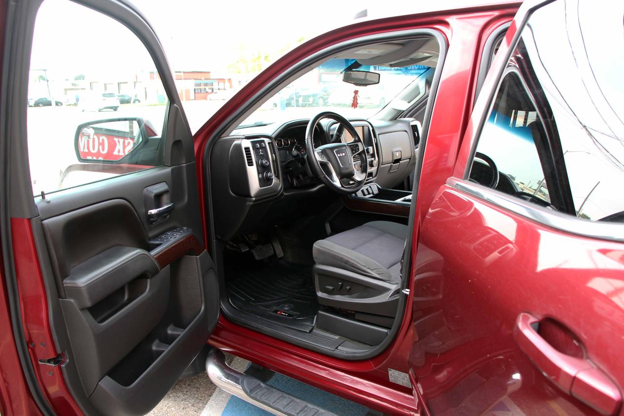 2016 GMC Sierra 1500 4WD CREW CAB 143.5" SLE Photo