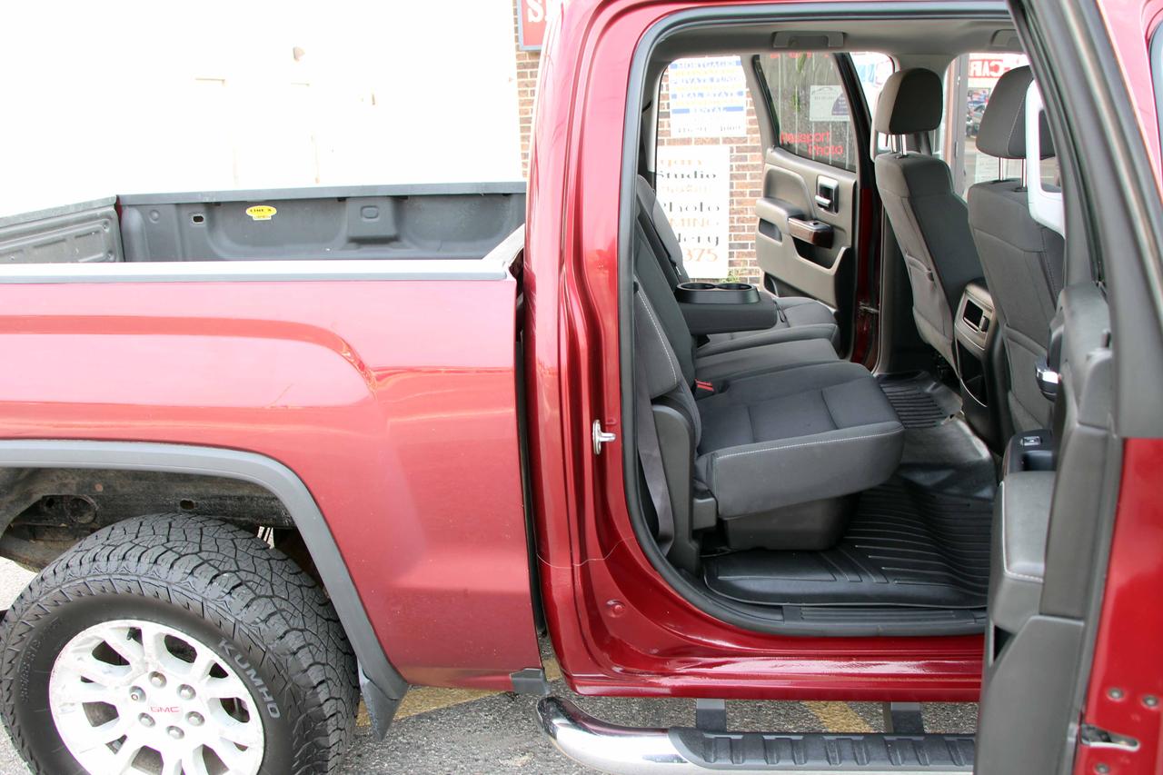 2016 GMC Sierra 1500 4WD CREW CAB 143.5" SLE Photo