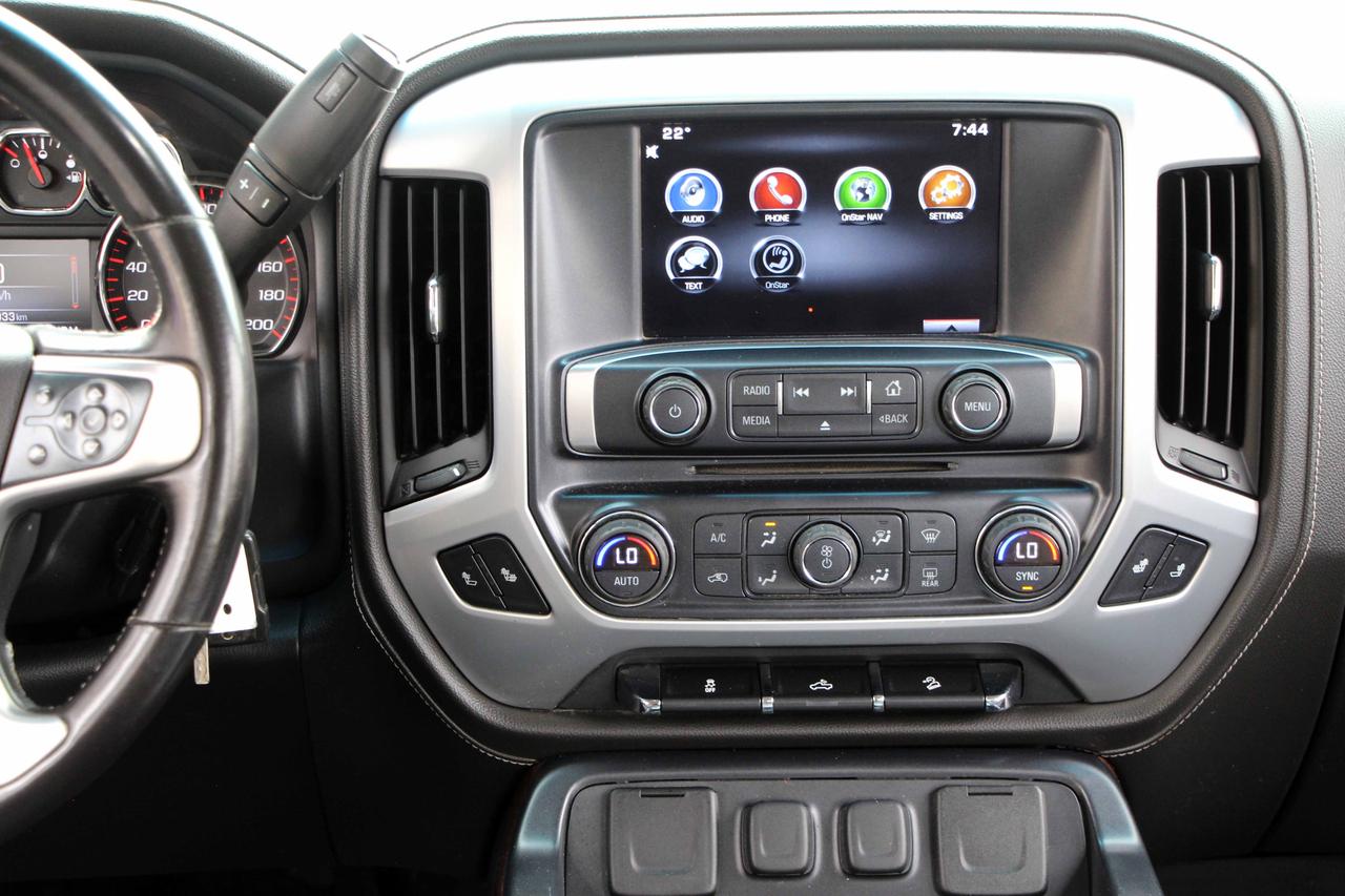 2016 GMC Sierra 1500 4WD CREW CAB 143.5" SLE Photo