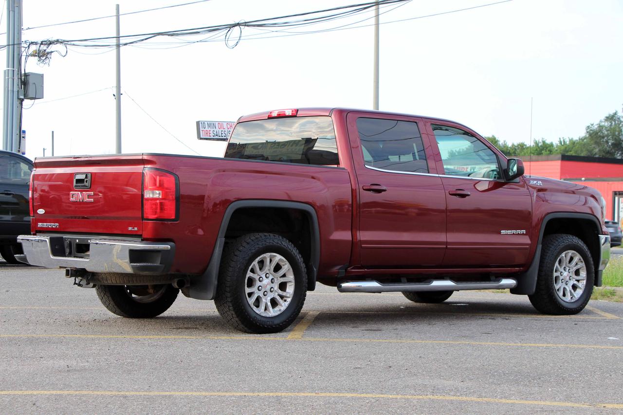 2016 GMC Sierra 1500 4WD CREW CAB 143.5" SLE Photo