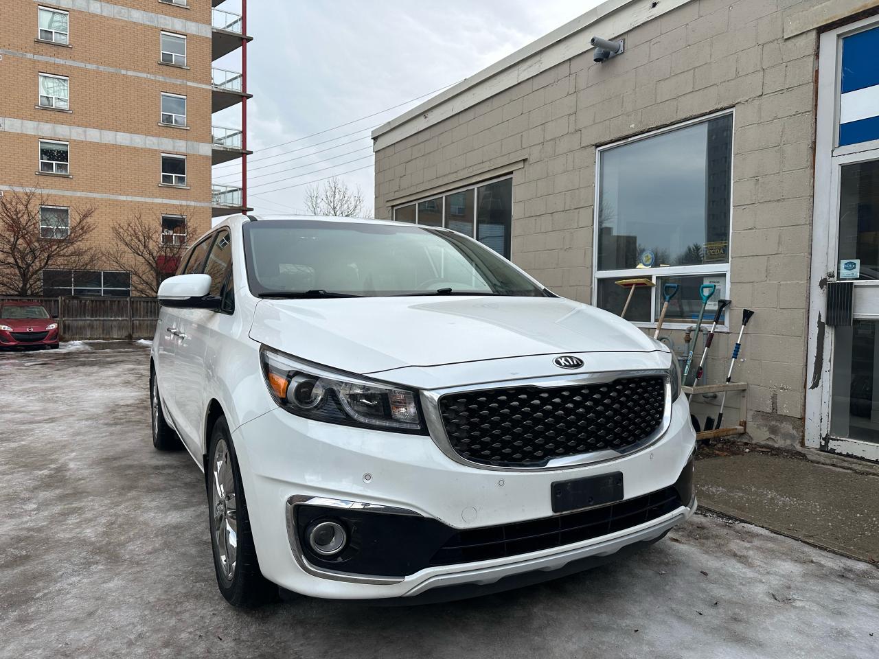 2015 Kia Sedona SXL Photo0