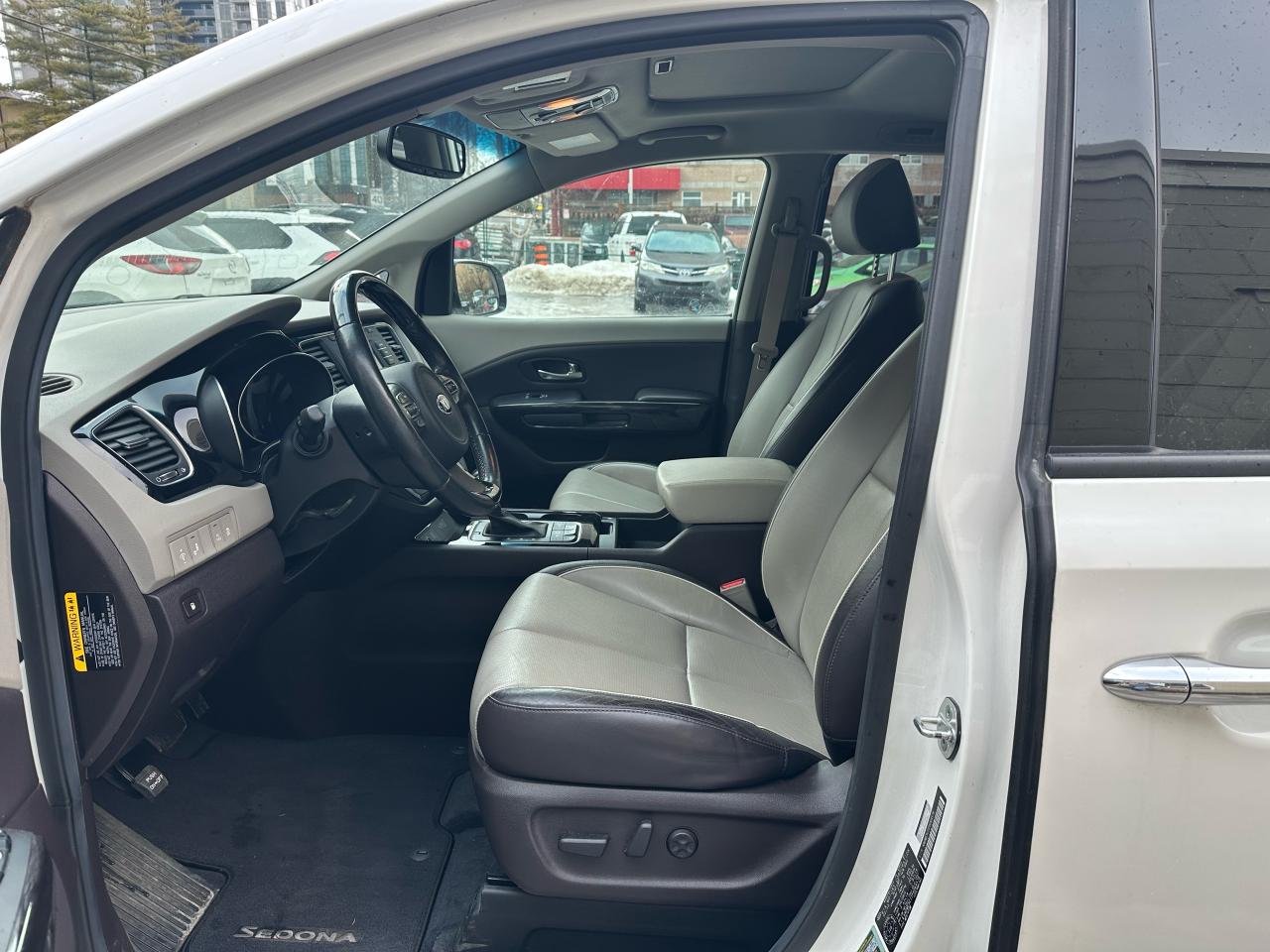 2015 Kia Sedona SXL Photo