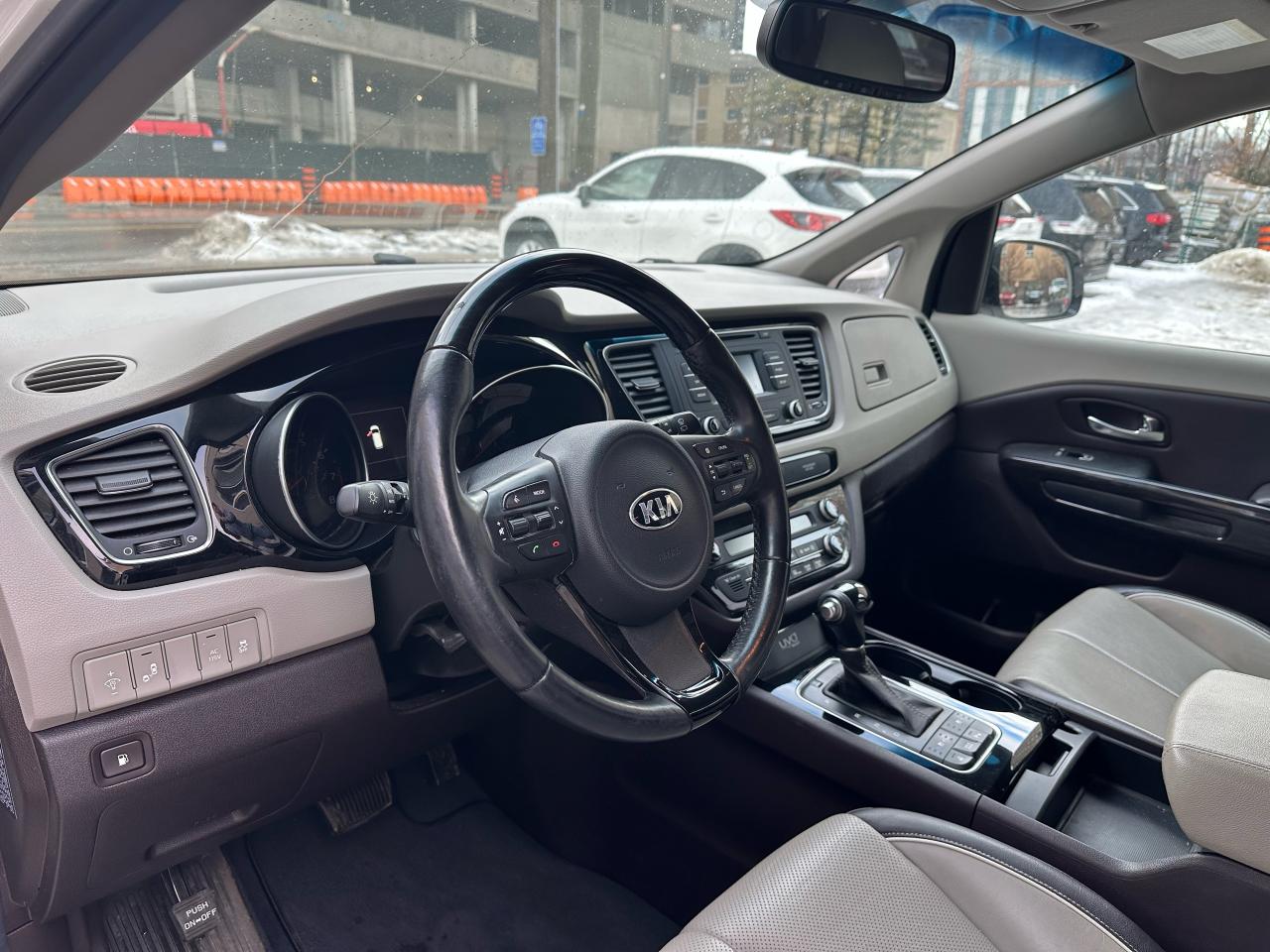 2015 Kia Sedona SXL Photo