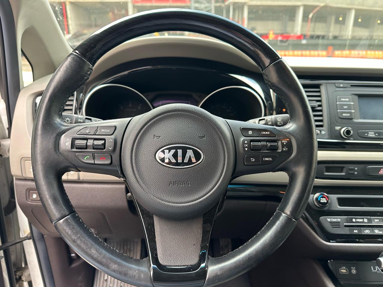 2015 Kia Sedona SXL Photo