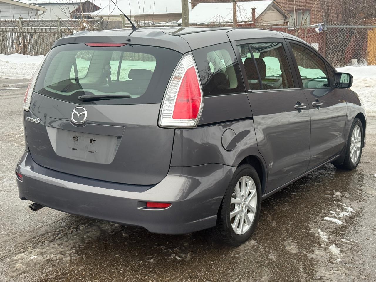 2010 Mazda MAZDA5 GS Photo4