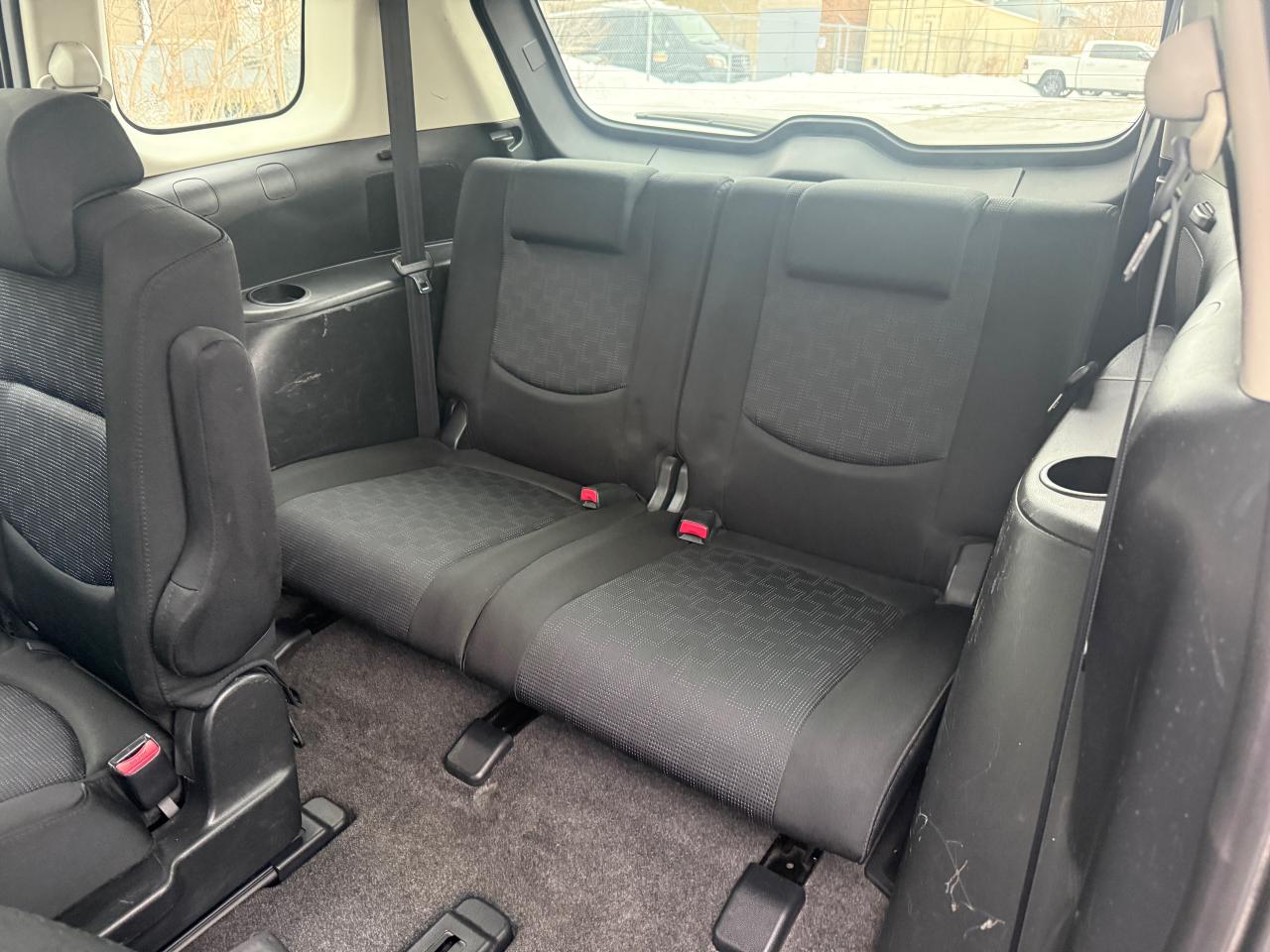 2010 Mazda MAZDA5 GS Photo