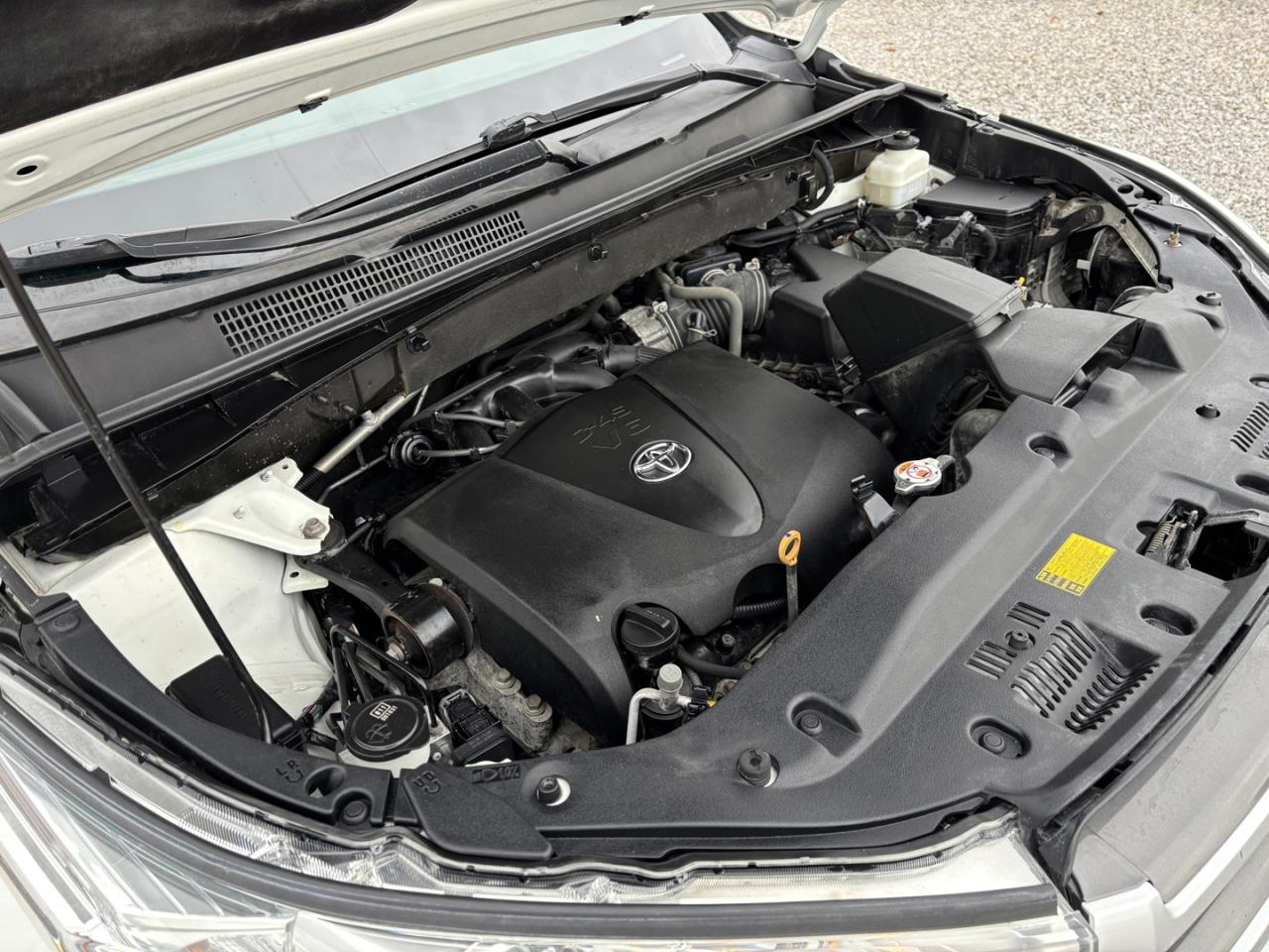 2019 Toyota Highlander LE Plus AWD V6 Photo