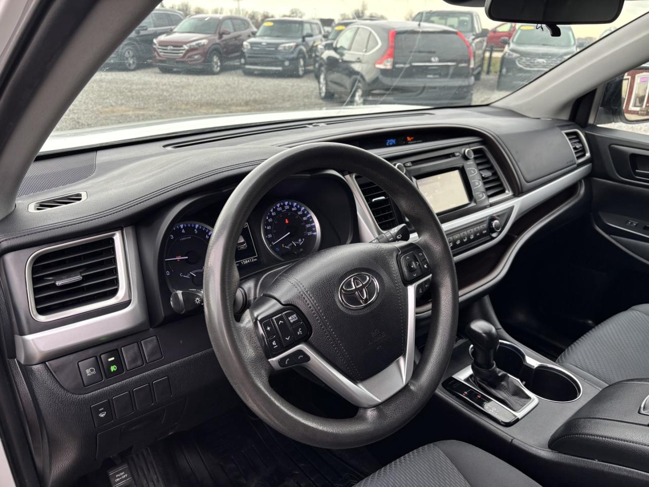 2019 Toyota Highlander LE Plus AWD V6 Photo