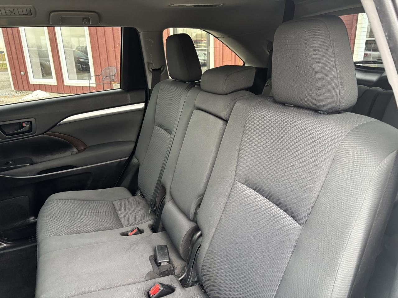 2019 Toyota Highlander LE Plus AWD V6 Photo