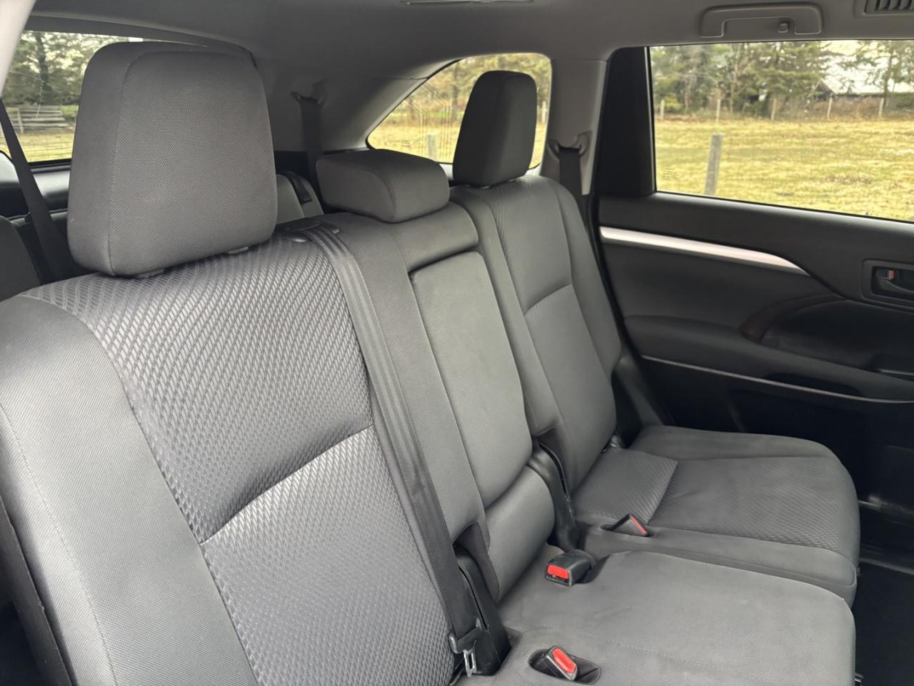 2019 Toyota Highlander LE Plus AWD V6 Photo