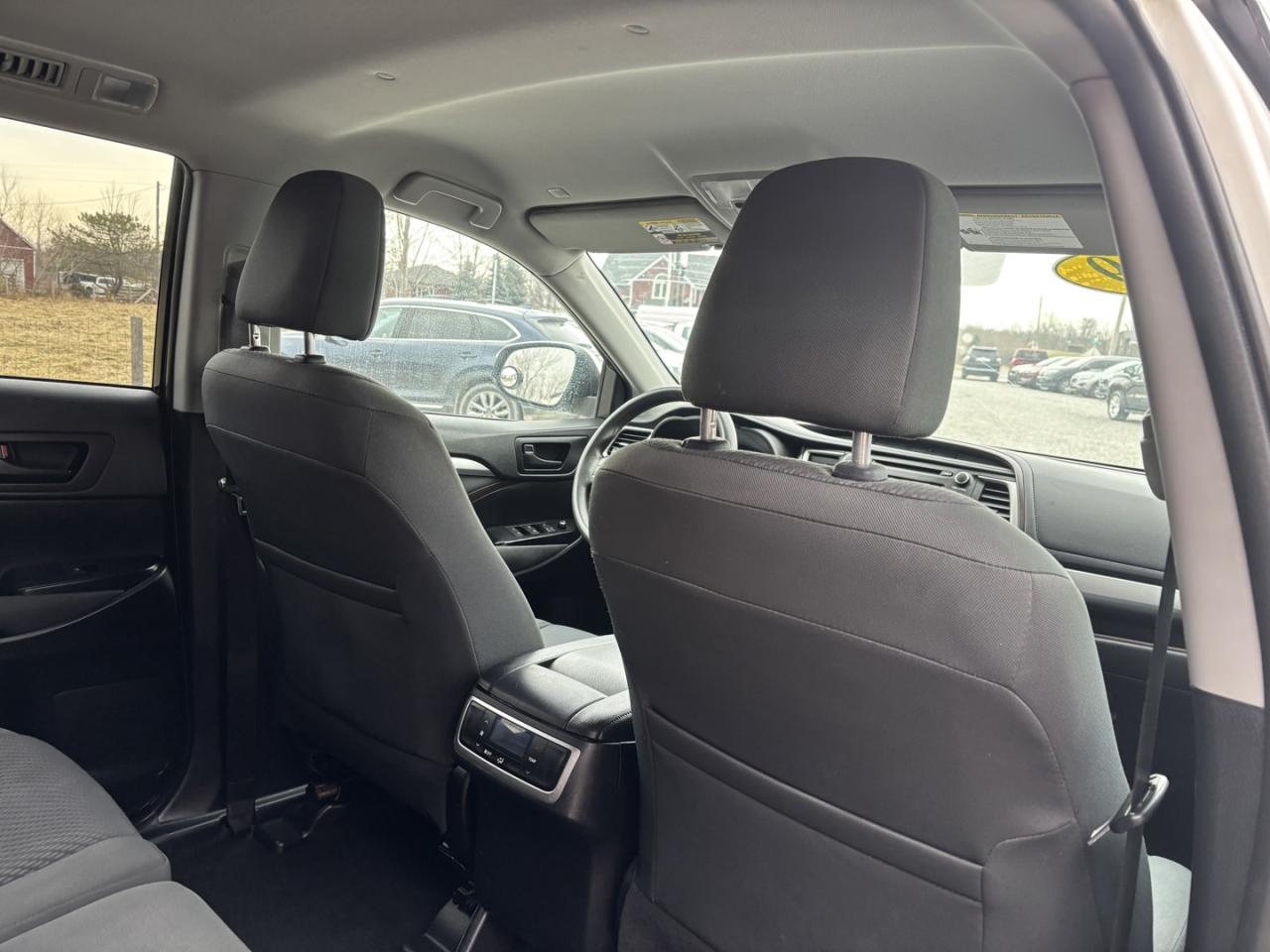 2019 Toyota Highlander LE Plus AWD V6 Photo