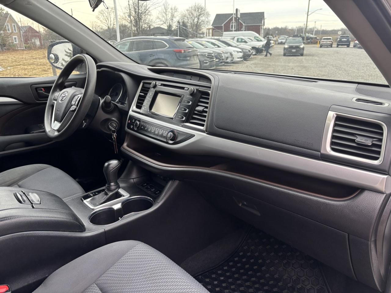 2019 Toyota Highlander LE Plus AWD V6 Photo