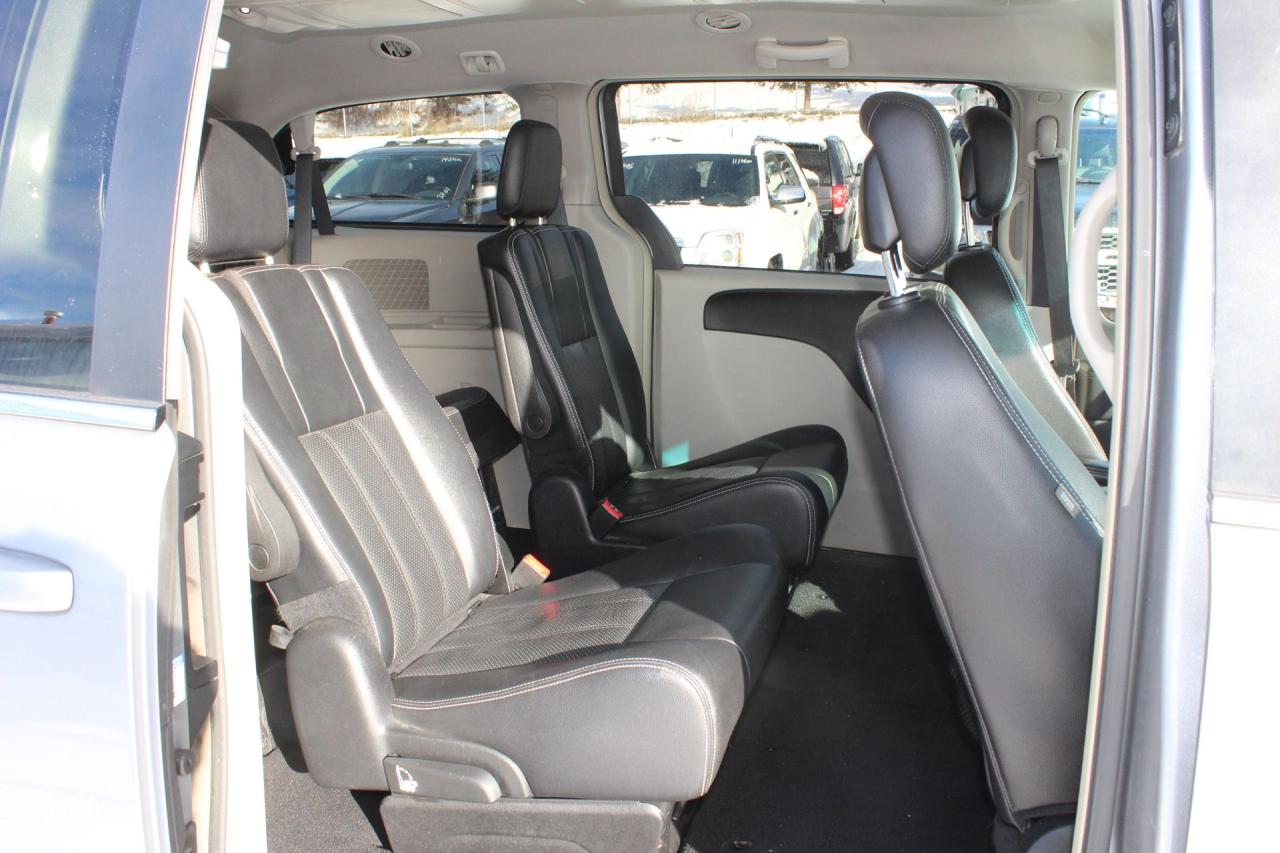 2015 Dodge Grand Caravan Crew Plus Photo