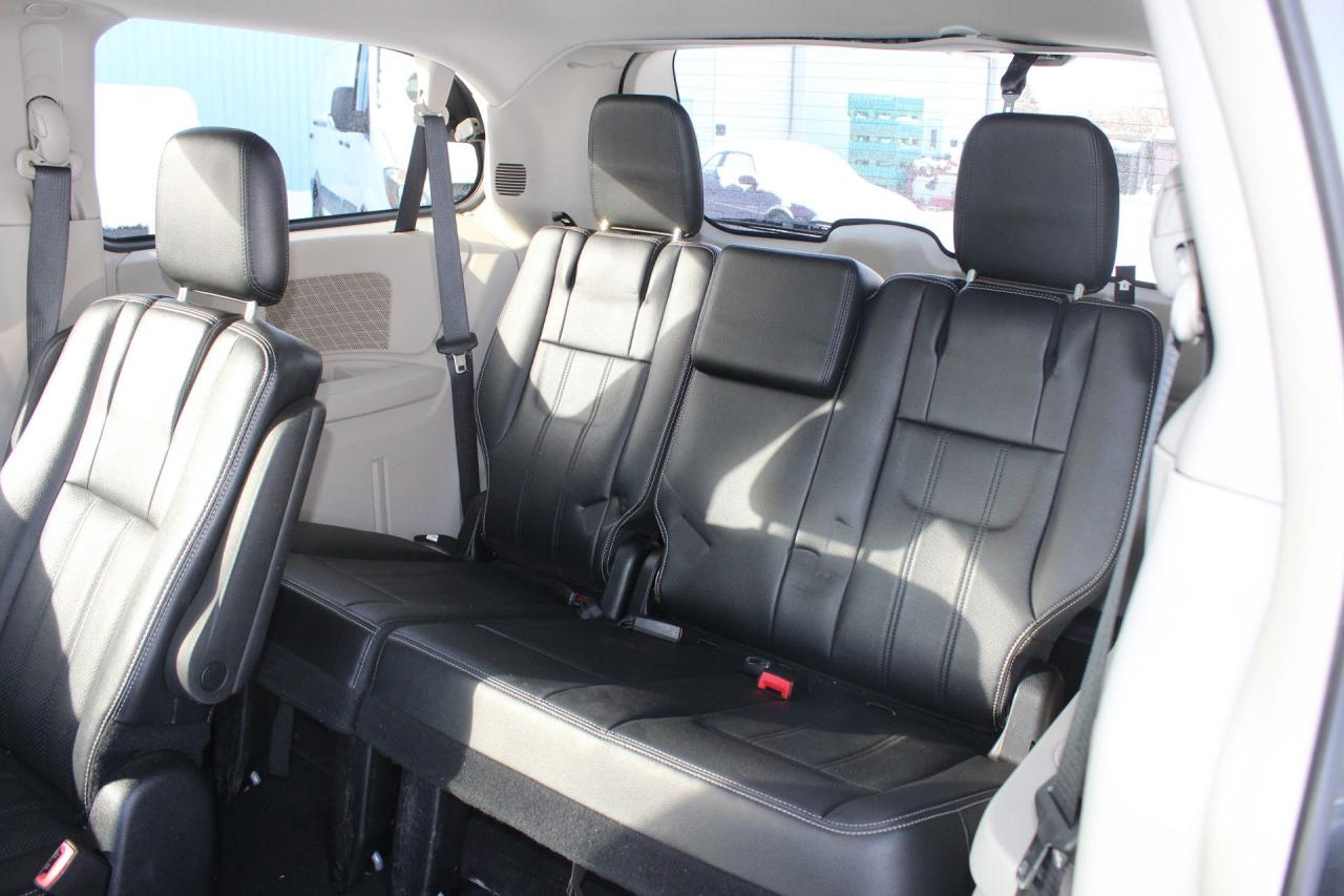 2015 Dodge Grand Caravan Crew Plus Photo