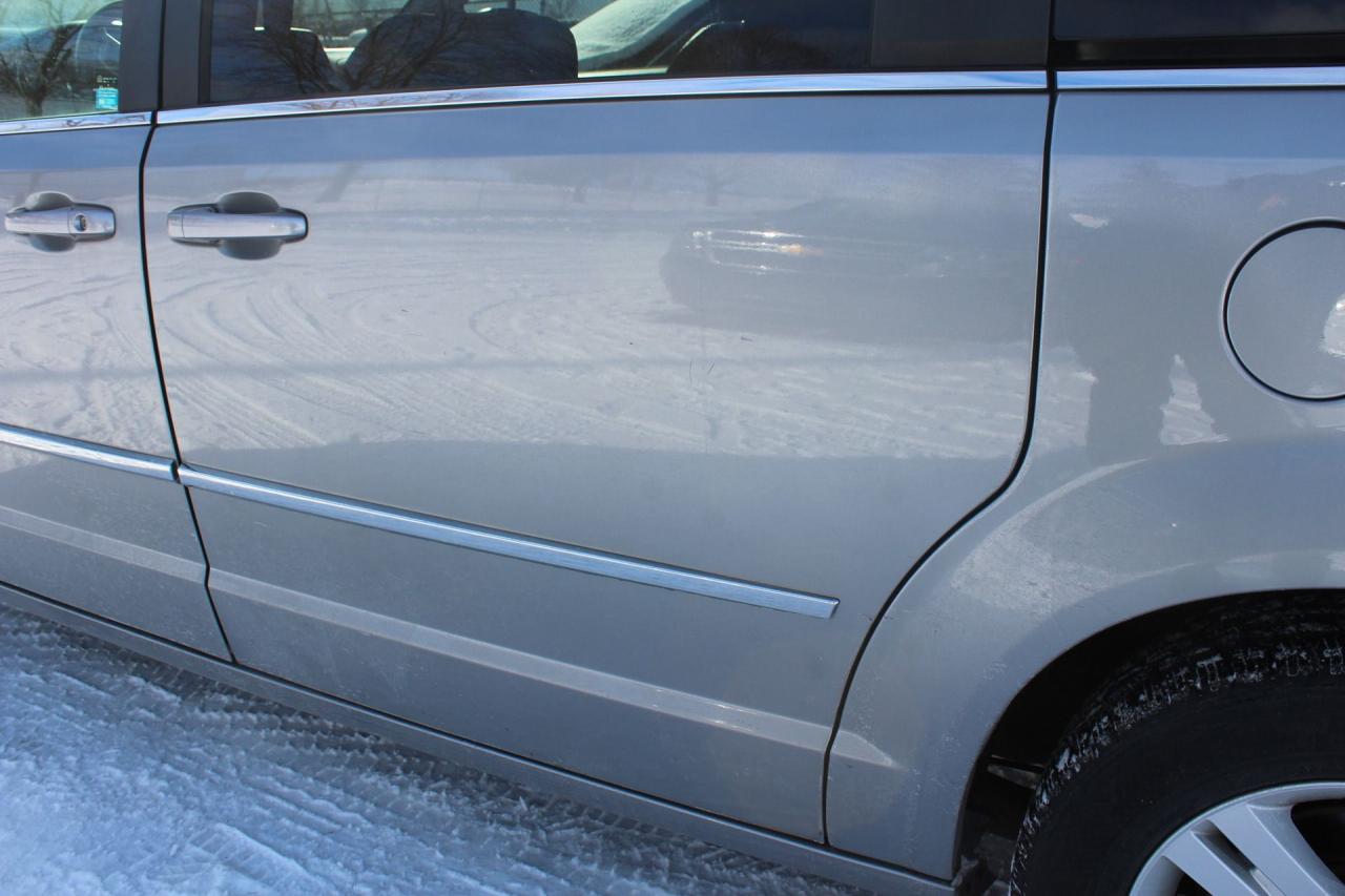 2015 Dodge Grand Caravan Crew Plus Photo