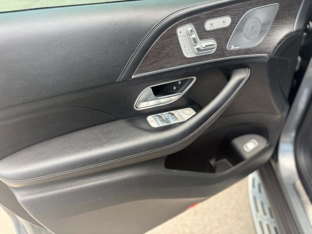 2020 Mercedes-Benz GLE 450 Base GLE 450 4dr 4MATIC Sport Utility Photo4