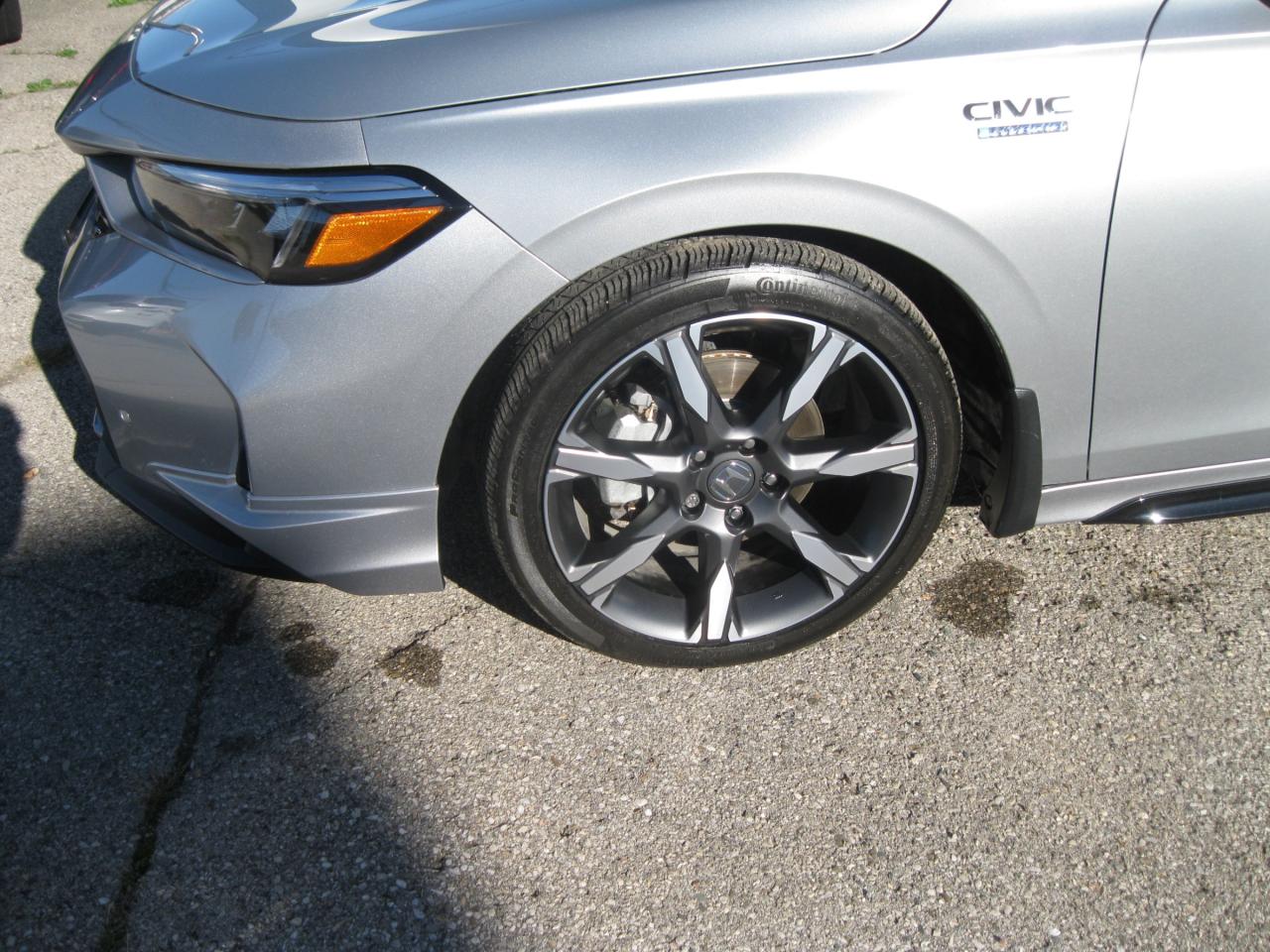 2025 Honda Civic Hybrid Sport Touring 4dr Sedan Photo3