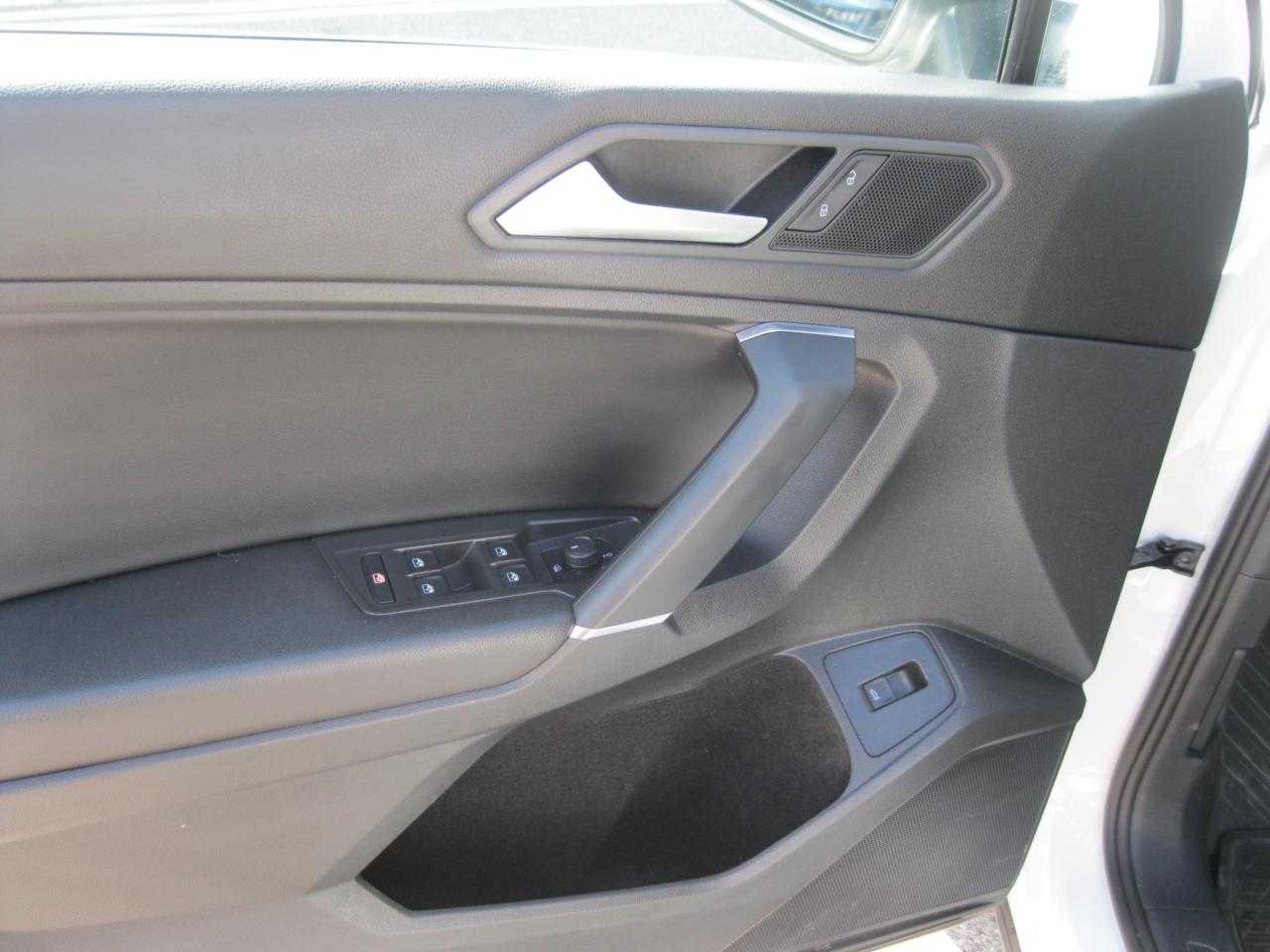 2020 Volkswagen Tiguan Comfortline 4dr All-wheel Drive 4MOTION Photo