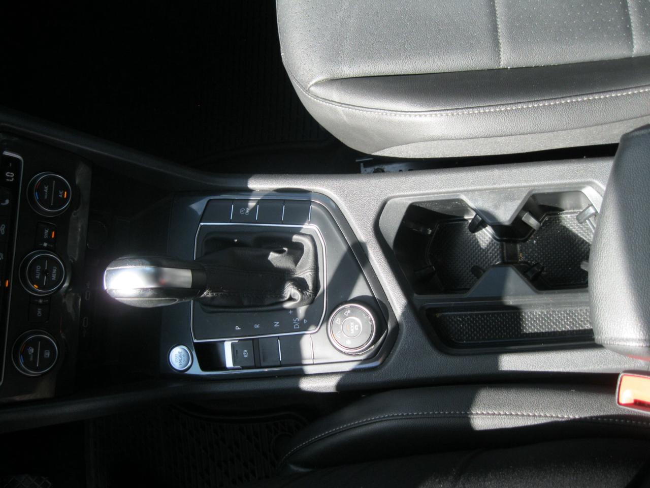 2020 Volkswagen Tiguan Comfortline 4dr All-wheel Drive 4MOTION Photo