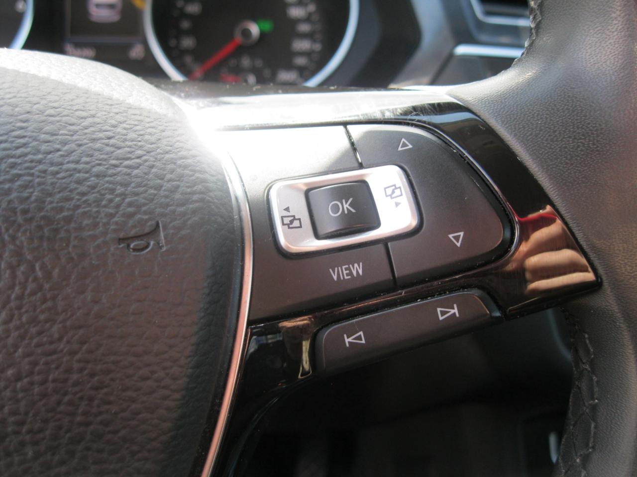 2020 Volkswagen Tiguan Comfortline 4dr All-wheel Drive 4MOTION Photo