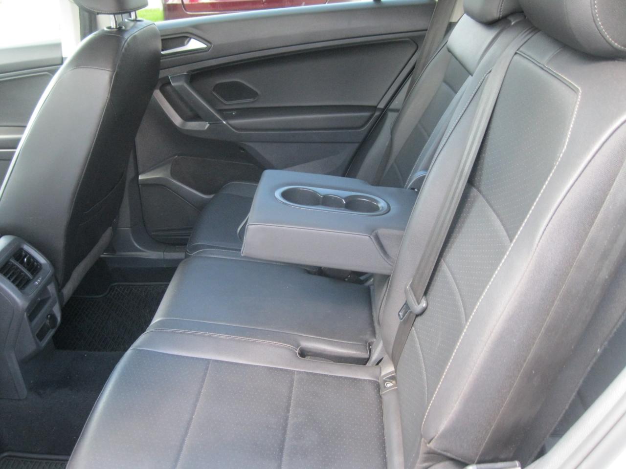 2020 Volkswagen Tiguan Comfortline 4dr All-wheel Drive 4MOTION Photo