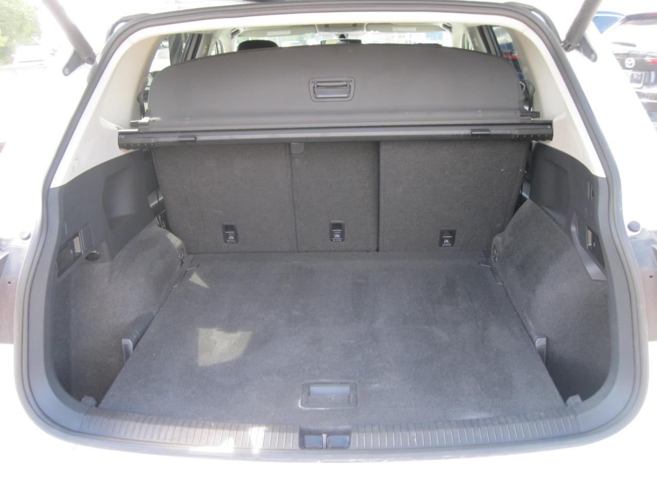 2020 Volkswagen Tiguan Comfortline 4dr All-wheel Drive 4MOTION Photo