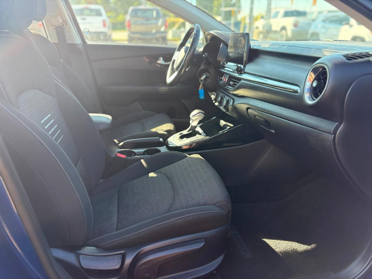2021 Kia Forte EX 4dr Sedan Photo