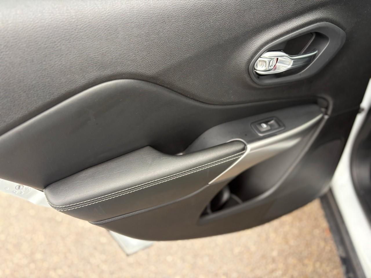 2021 Jeep Cherokee North 4dr 4x4 Photo