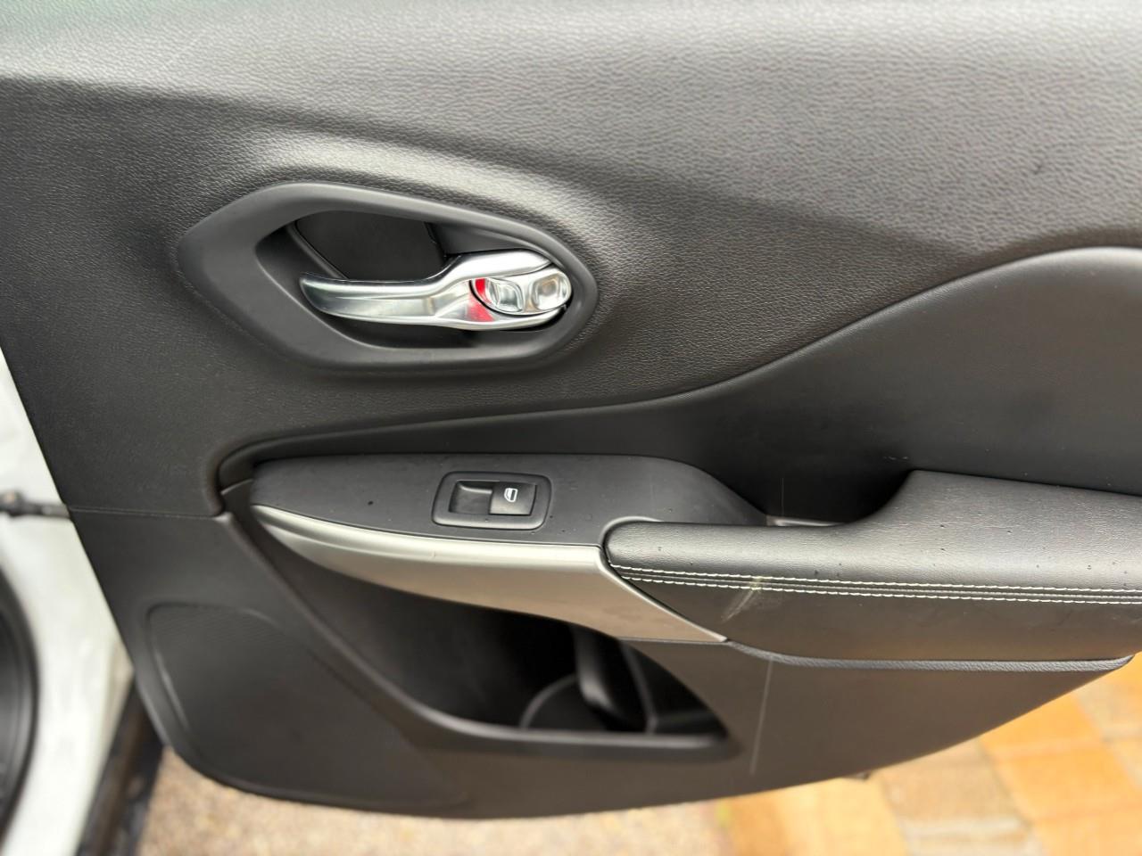 2021 Jeep Cherokee North 4dr 4x4 Photo