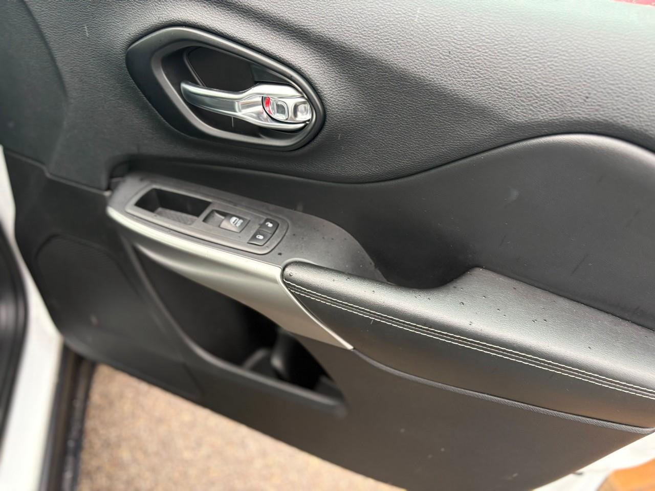 2021 Jeep Cherokee North 4dr 4x4 Photo