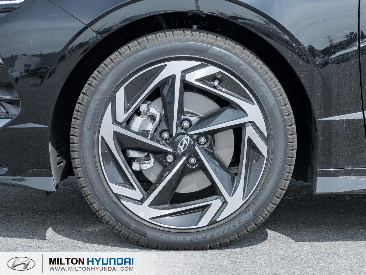 2025 Hyundai Sonata Preferred-Trend 4dr All-Wheel Drive Sedan Photo3