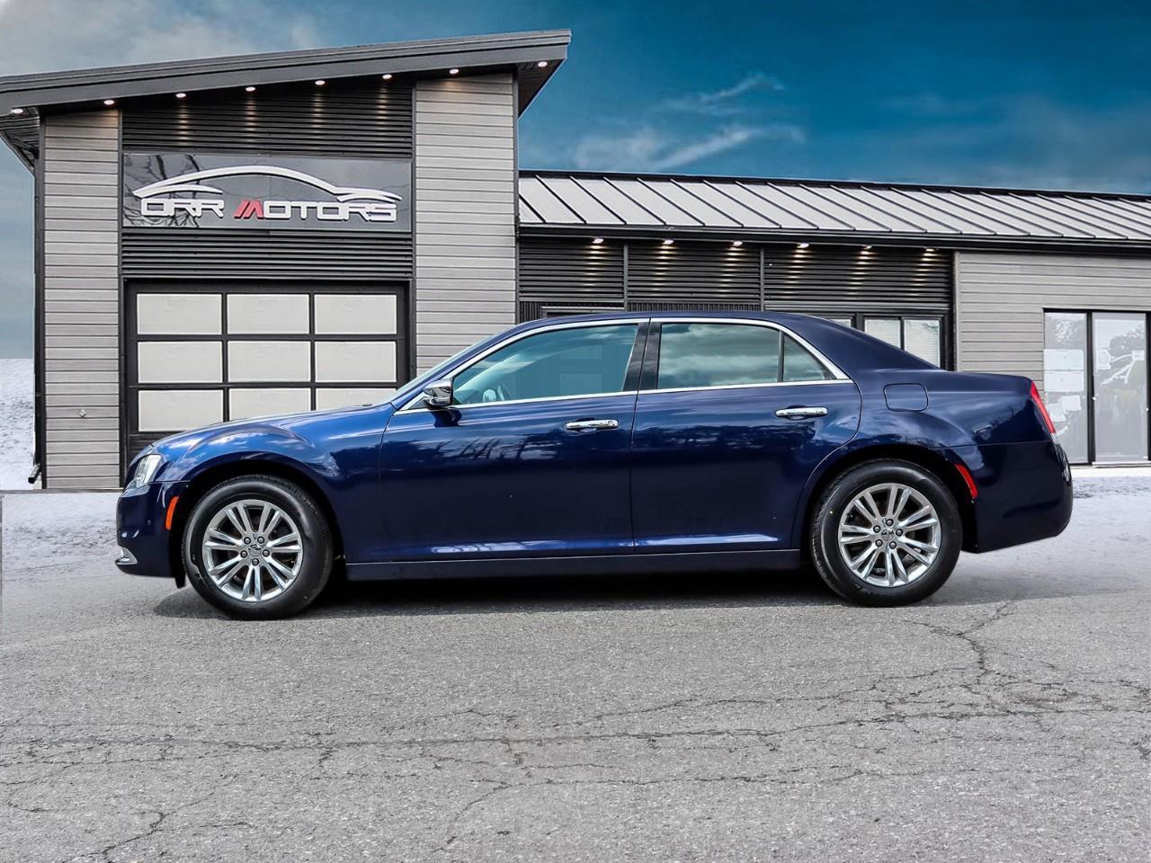 2016 Chrysler 300C Base 4dr Rear-wheel Drive Sedan Photo