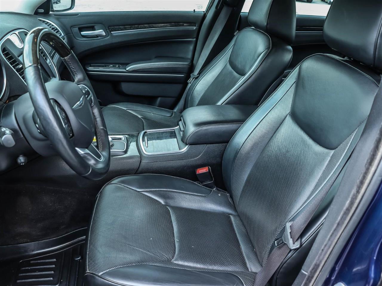 2016 Chrysler 300C Base 4dr Rear-wheel Drive Sedan Photo